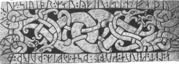 dragons-intertwined-on-runestone-8-vek-shveciya