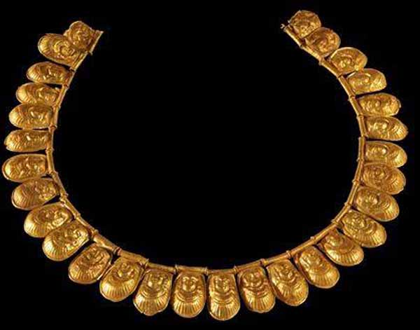 золот.Etruscan gold necklace, dated ca. 400 B.C.